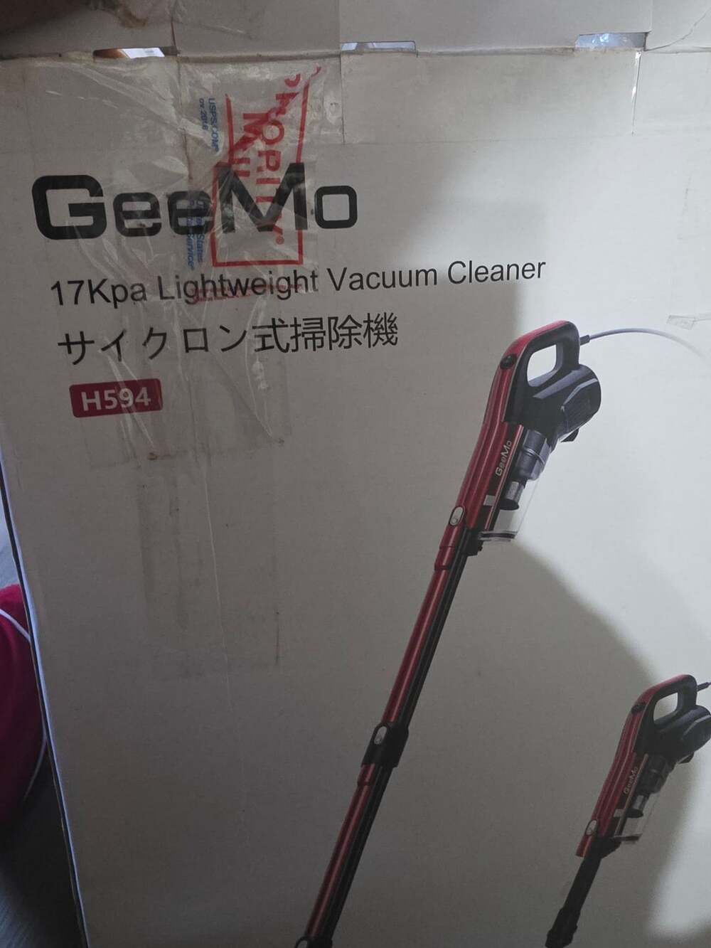 GeeMo H594 17Kpa Lightweight Stick Vacuum Cleaner Red